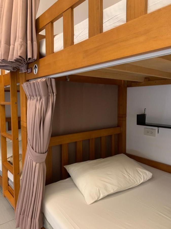 Backpacker 41 Hostel - Taichung Eksteriør billede