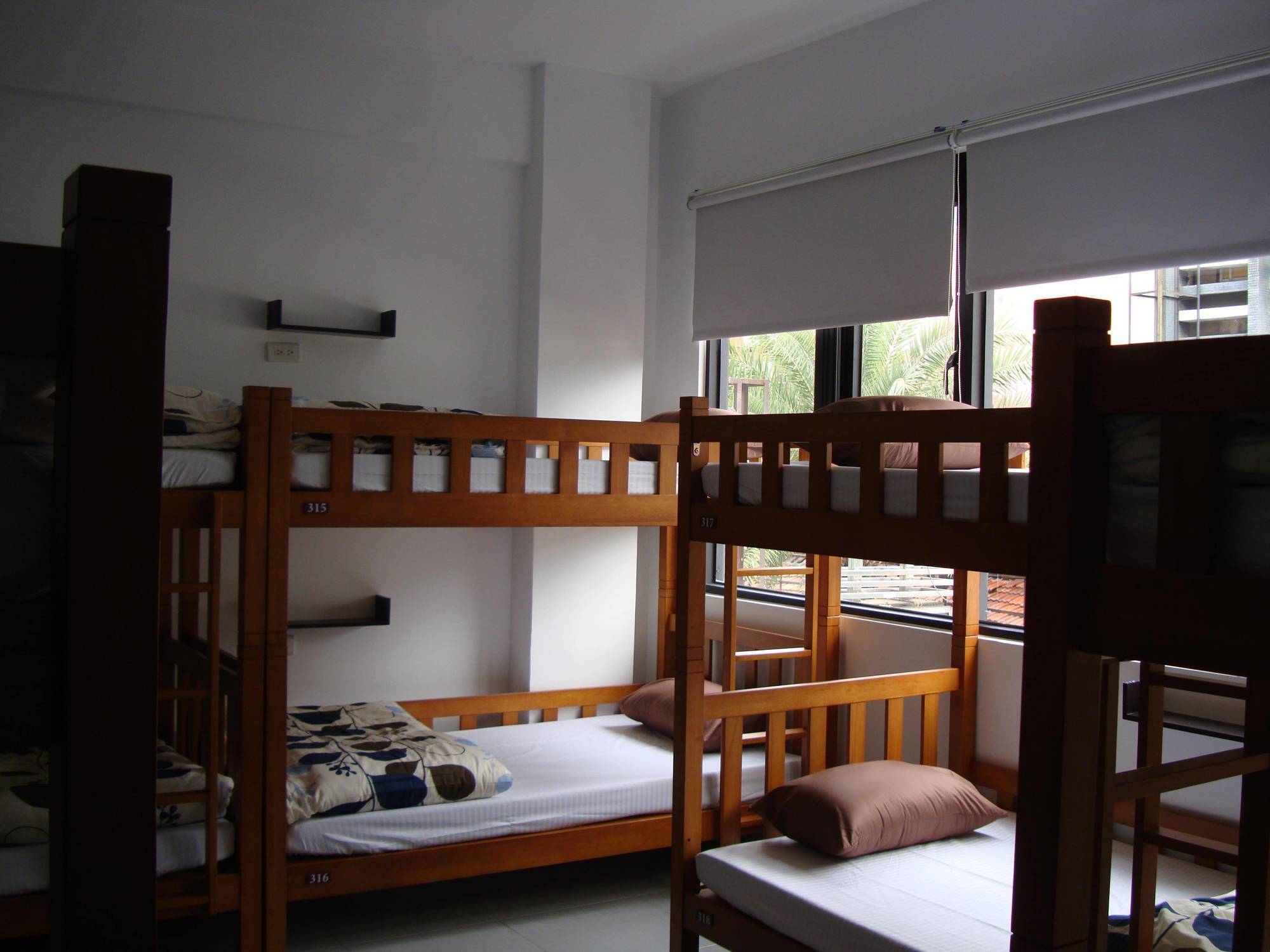 Backpacker 41 Hostel - Taichung Eksteriør billede